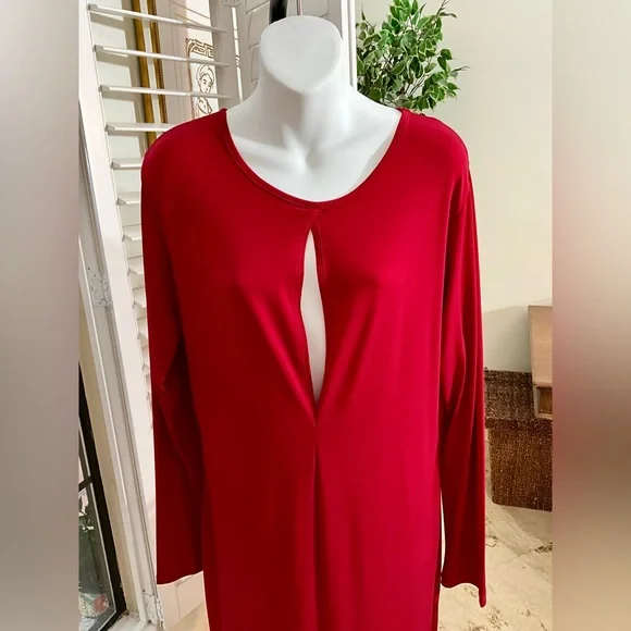 Sexy Diva | Dresses | Euc Sexy Diva Long Sleeve Red Maxi Dress W Peep Slit On Top Size Xl | Poshmark Sexy Diva | Dresses | Euc Sexy Diva Long Sleeve Red Maxi Dress W Peep Slit On Top Size Xl | Poshmark